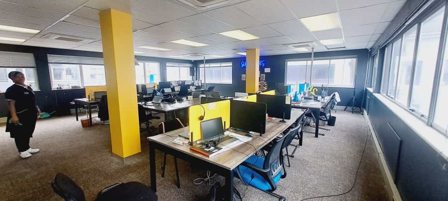 To Let commercial Property for Rent in Bo Oakdale Western Cape